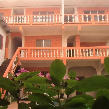 Hotel Casa Marina La Ceiba Exterior foto
